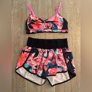 LuLuLemon Floral Workout Set: Size 6 Shorts, Size 8 Bra